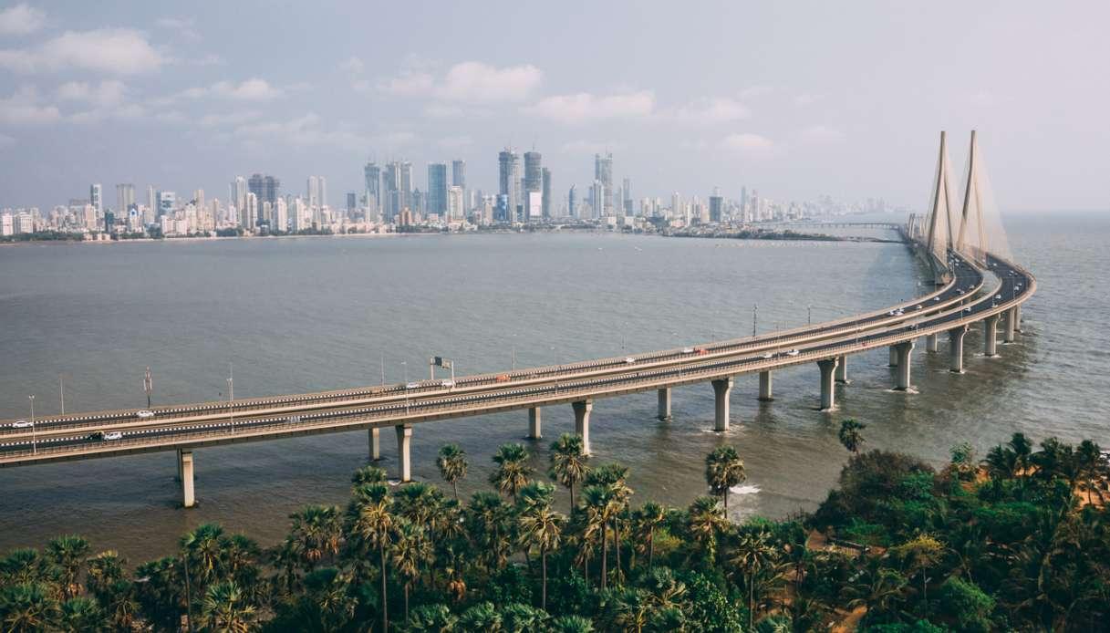 Discover Bandra, Bollywood's Favorite Area